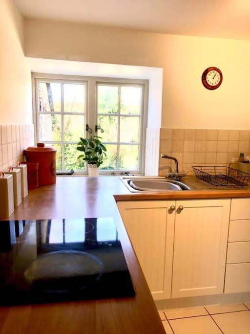 Stunning Stone Cottage On Bath'S Doorstep Box  Екстериор снимка